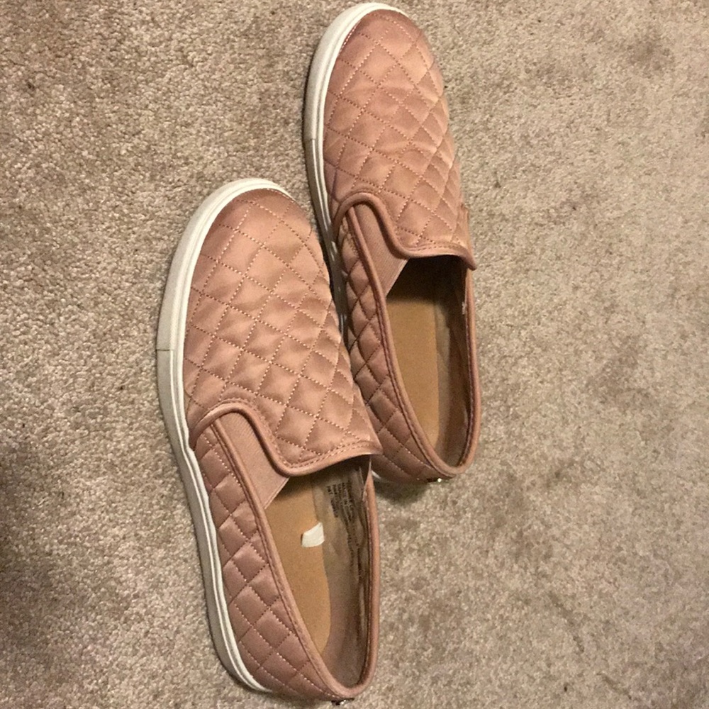 Shoes - Picture 2 of 3